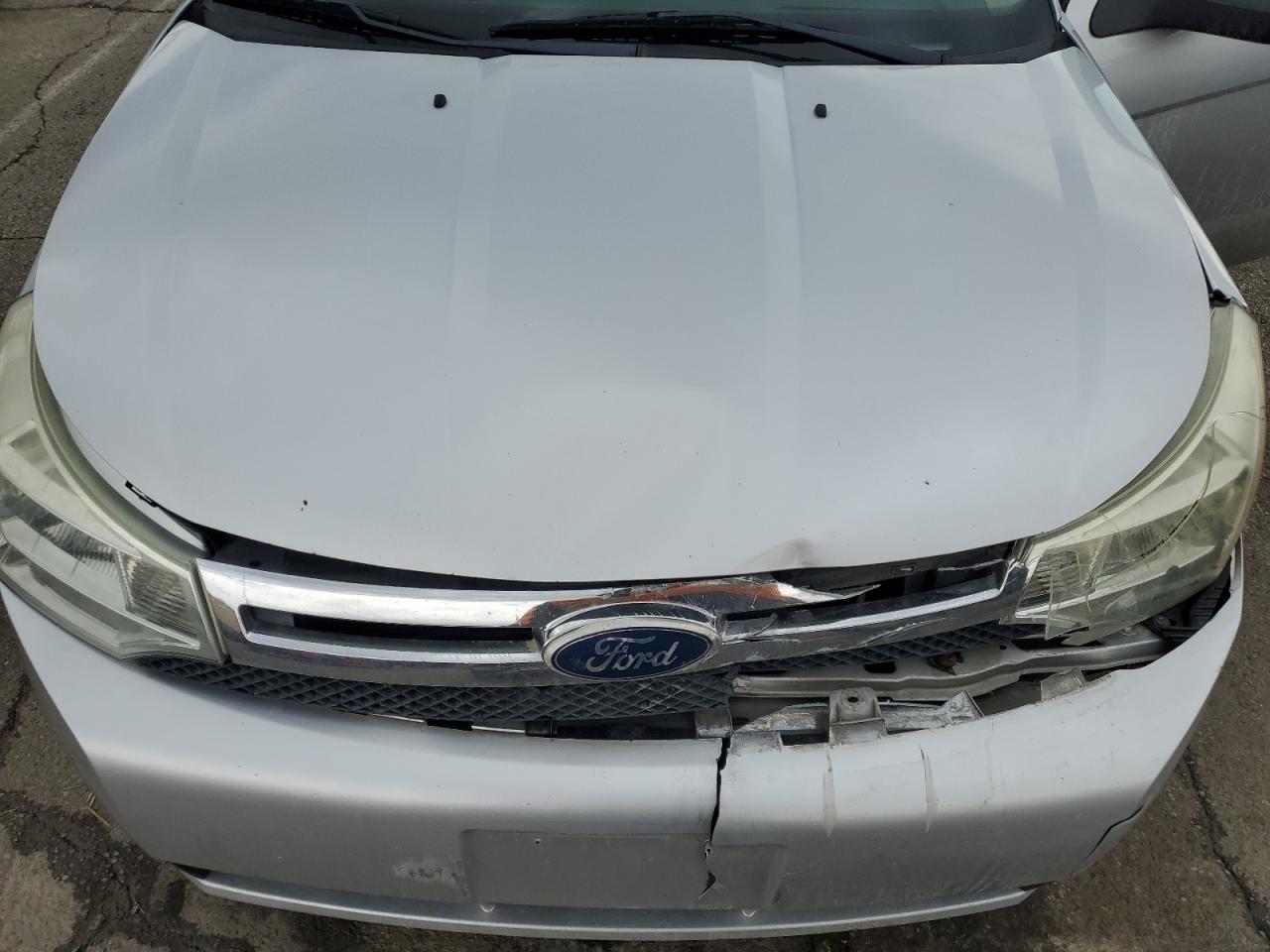 2010 Ford Focus - Image 13