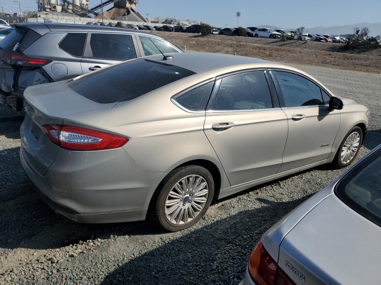 2016 Ford Fusion - Image 3