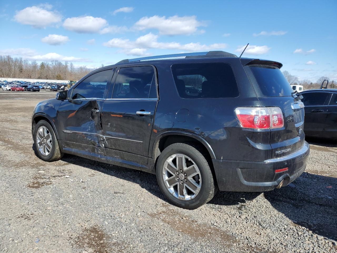 2012 GMC Acadia - Image 2
