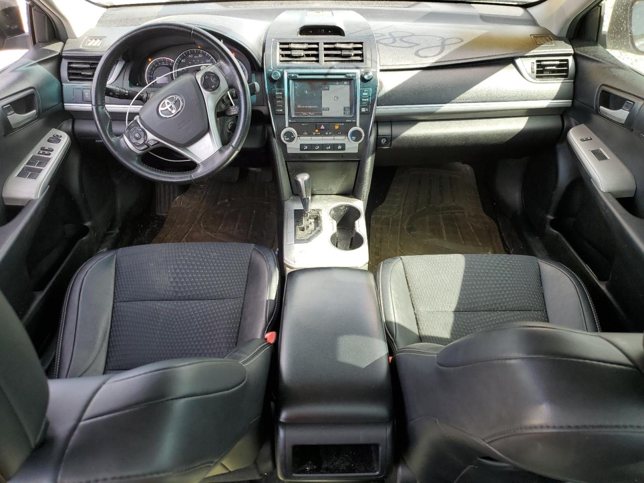 2014 Toyota Camry - Image 8
