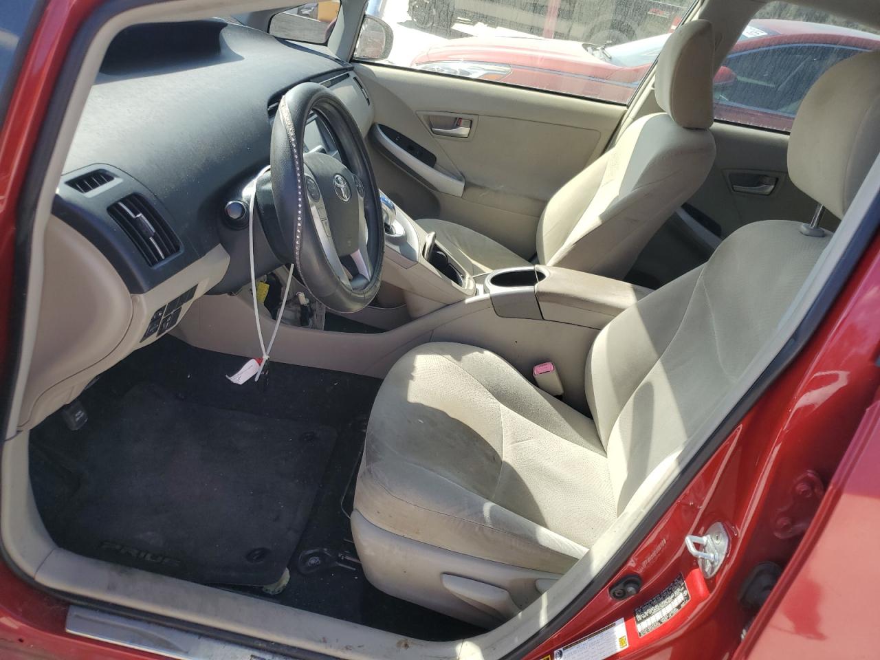 2013 Toyota Prius - Image 7