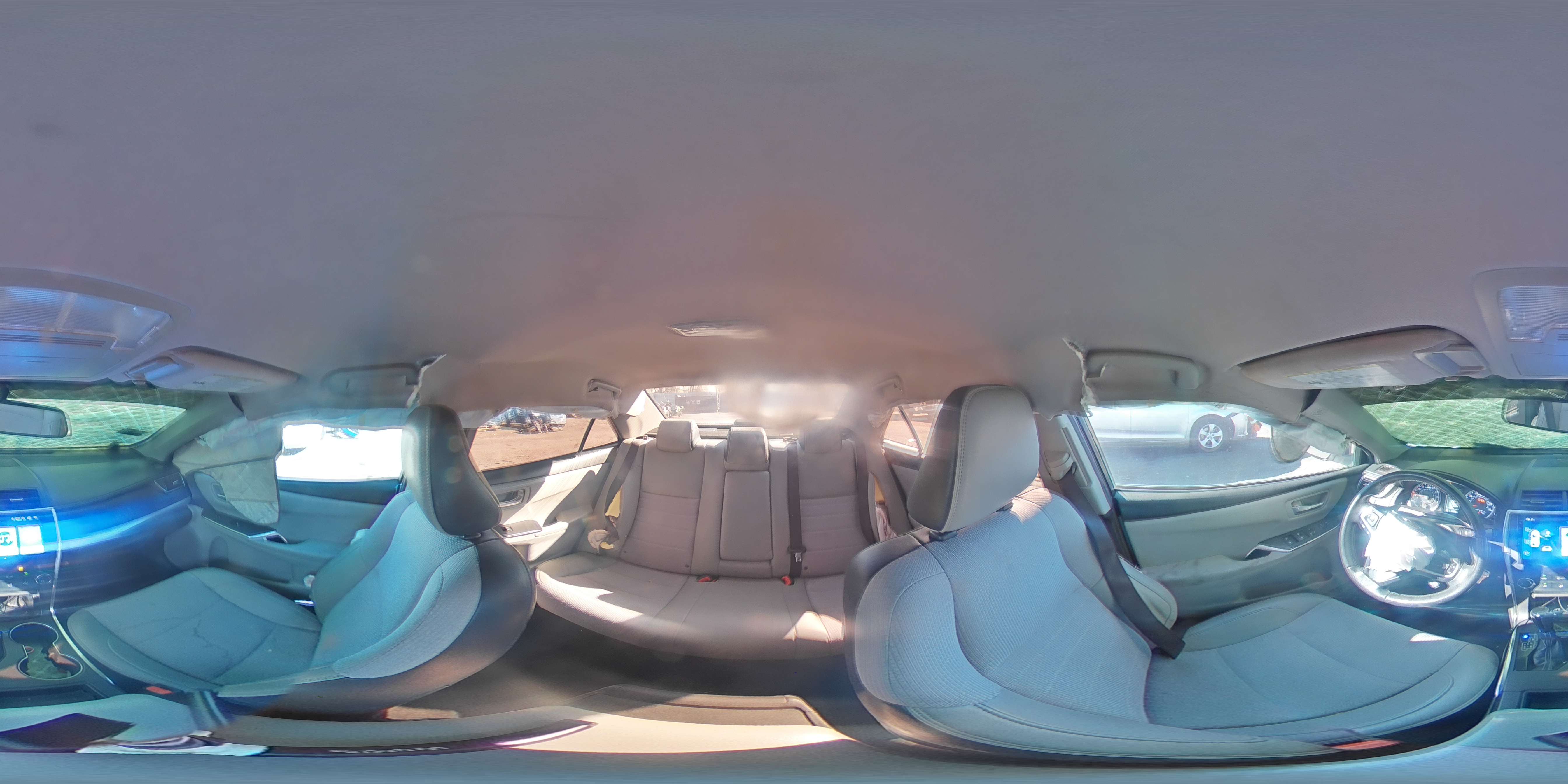 2016 Toyota Camry - Image 12