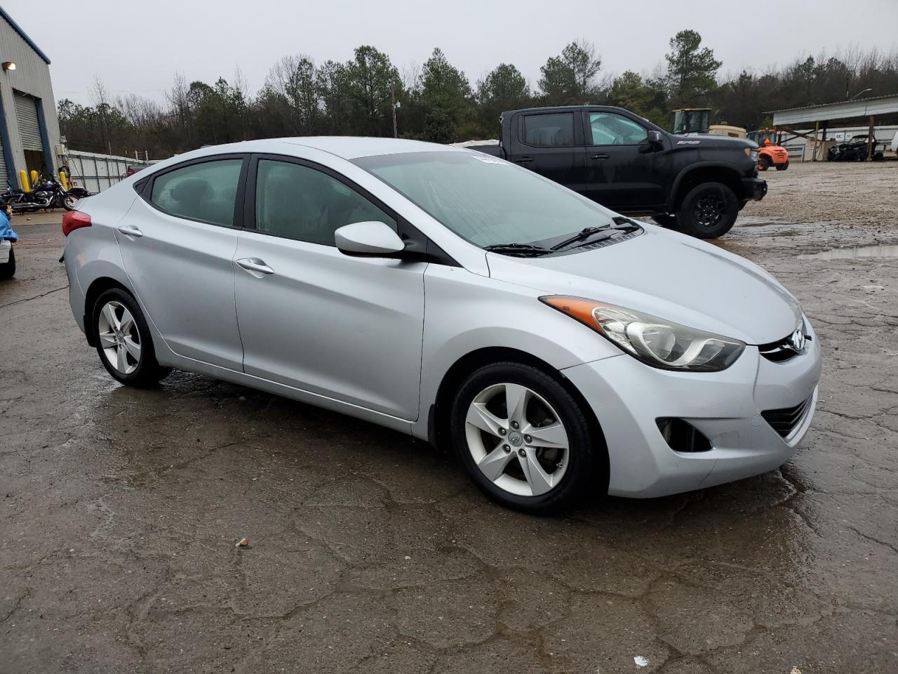 2013 Hyundai Elantra - Image 4