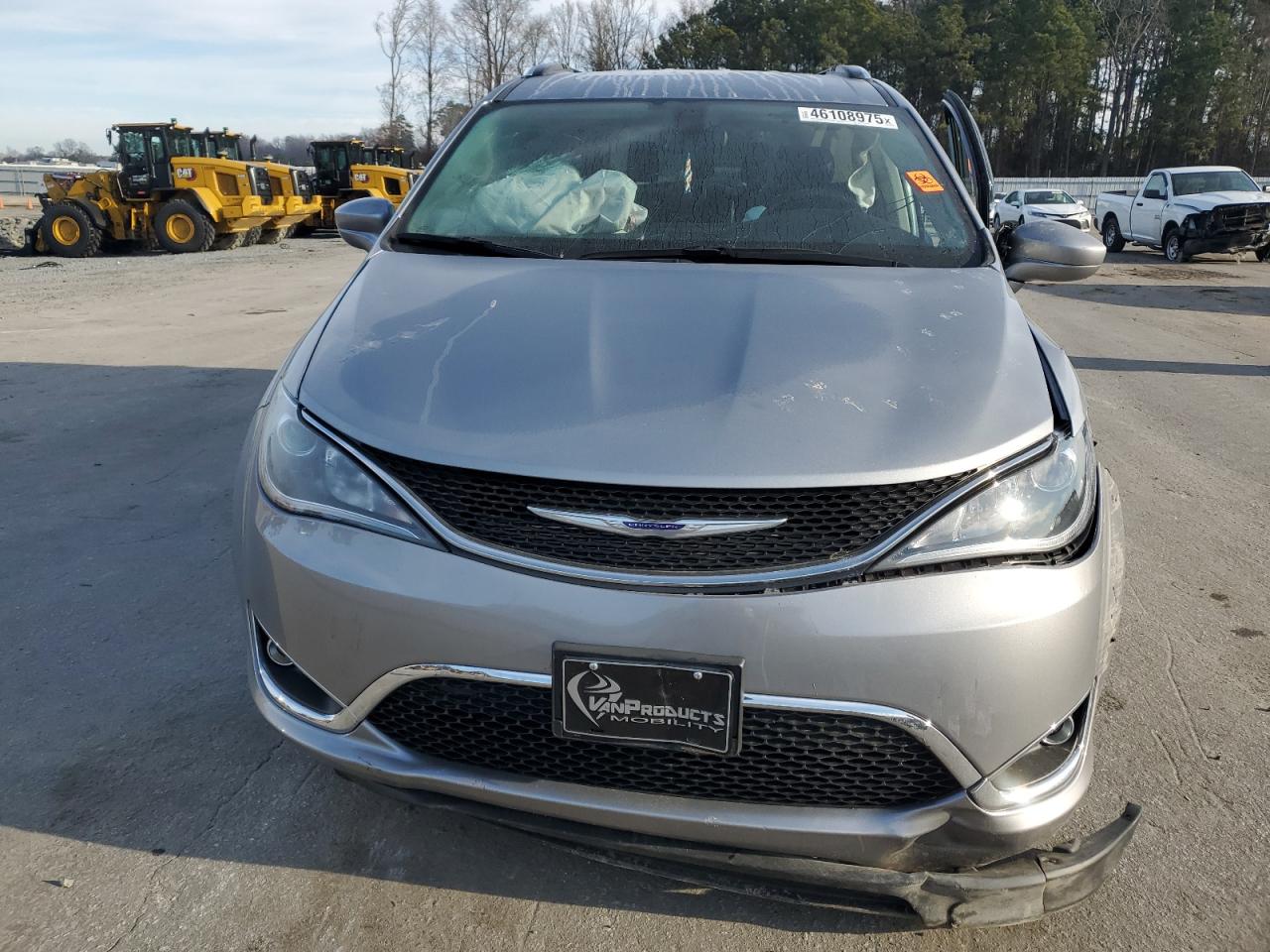 2020 Chrysler Pacifica - Image 5