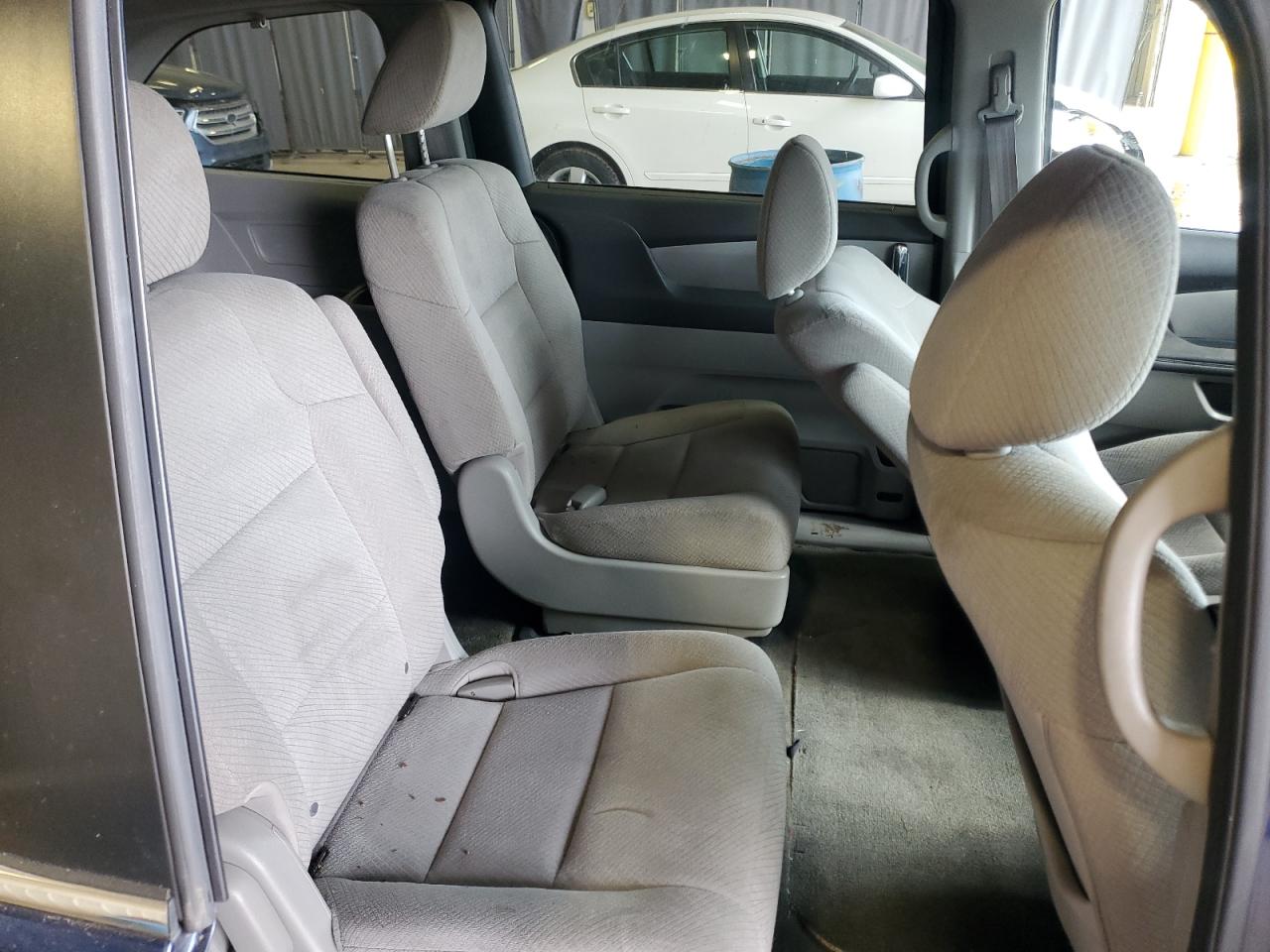 2015 Honda Odyssey - Image 11