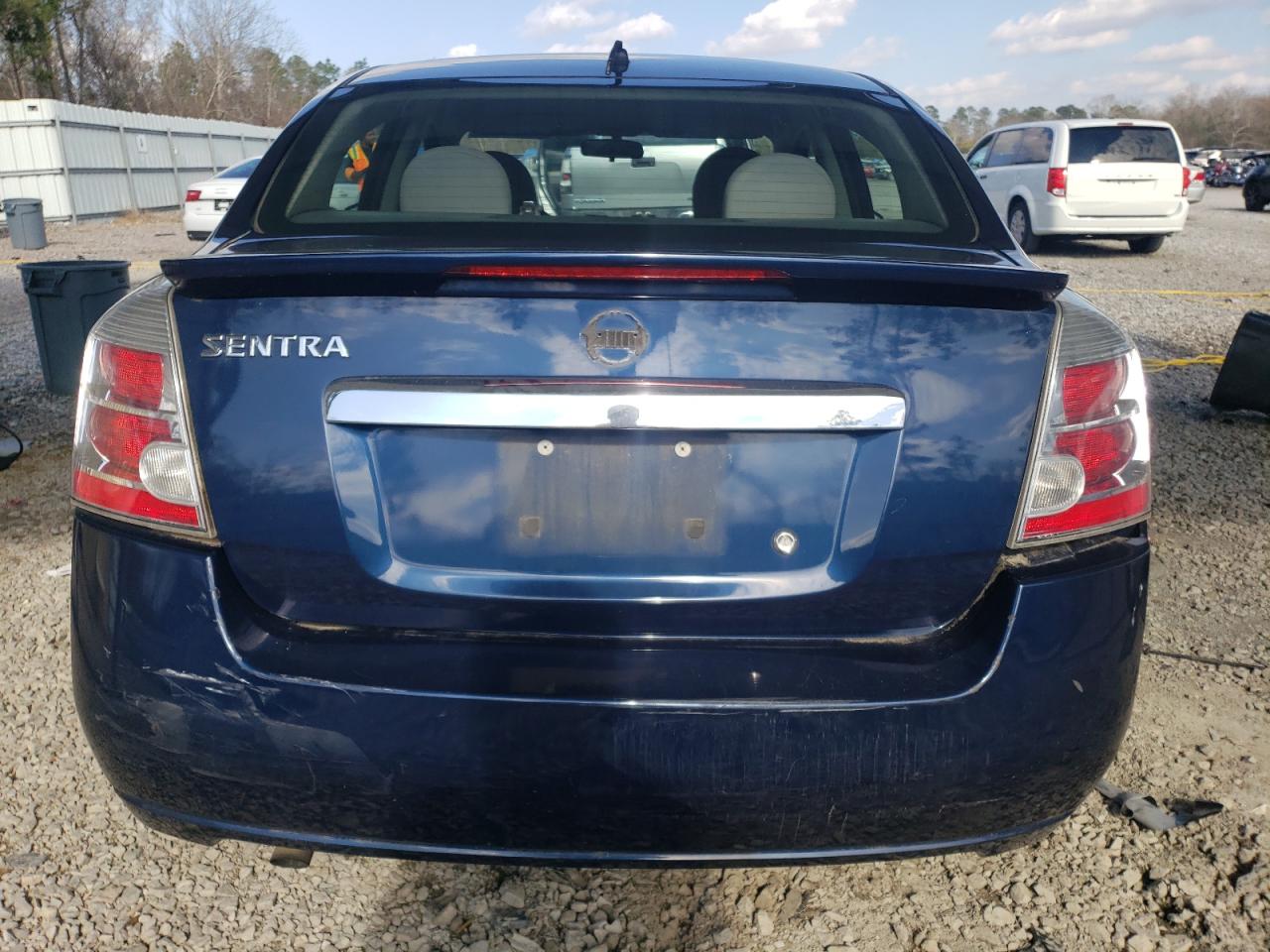 2012 Nissan Sentra - Image 6