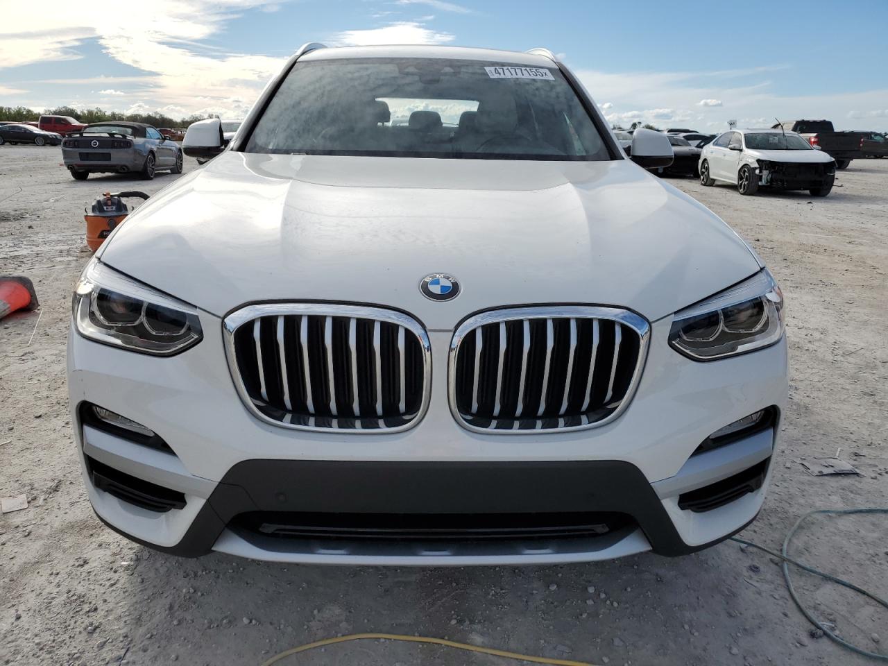 2019 BMW X3 - Image 5