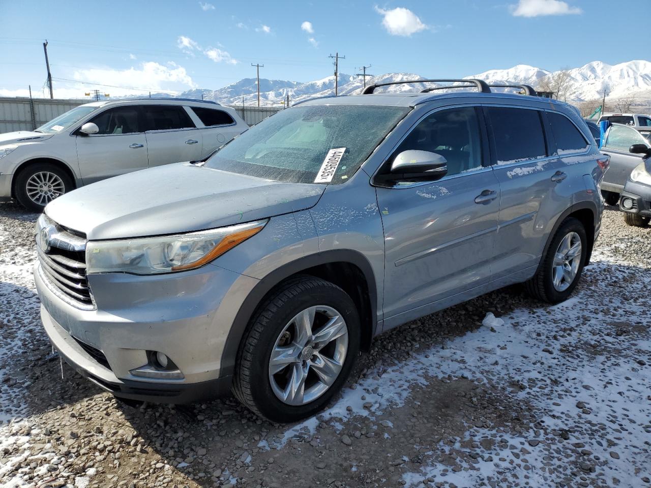 2015 Toyota Highlander - Image 1