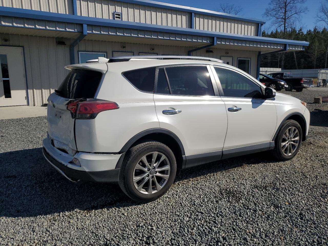 2016 Toyota RAV 4 - Image 3