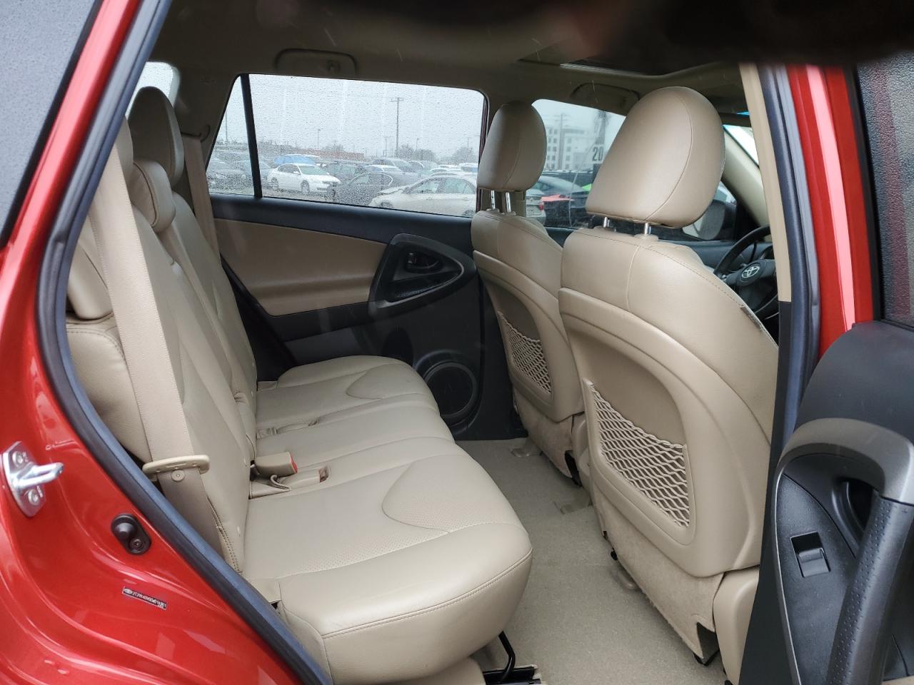 2012 Toyota RAV 4 - Image 12