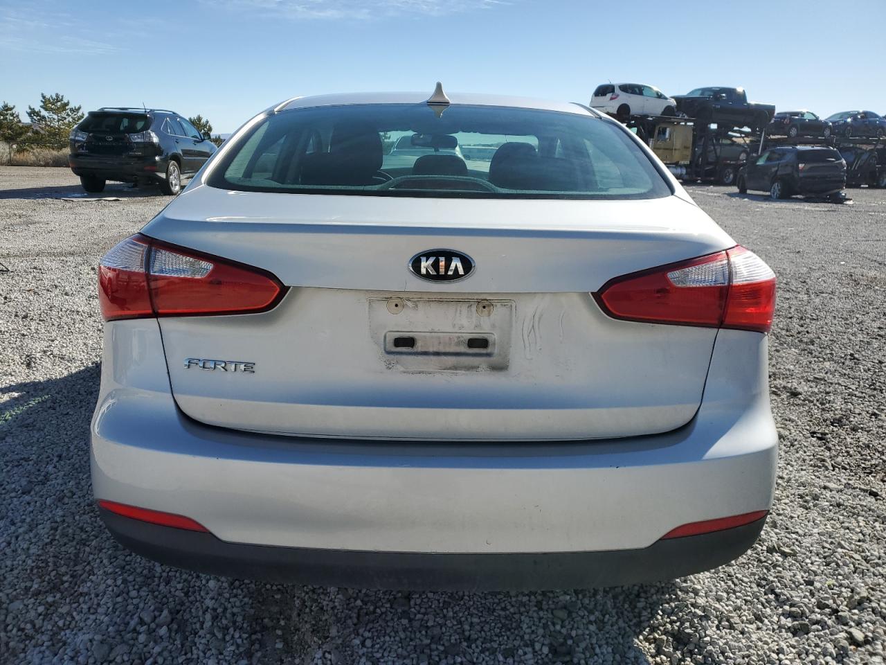 2016 Kia Forte - Image 6
