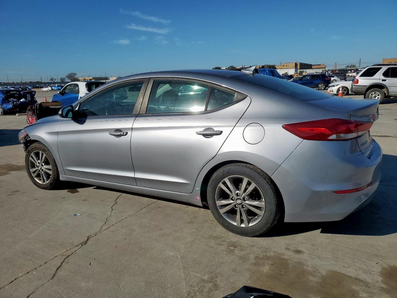 2017 Hyundai Elantra - Image 2