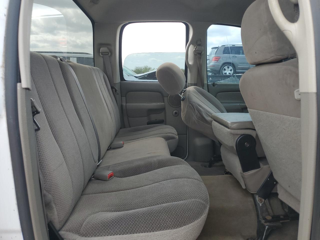 2003 Dodge RAM - Image 10