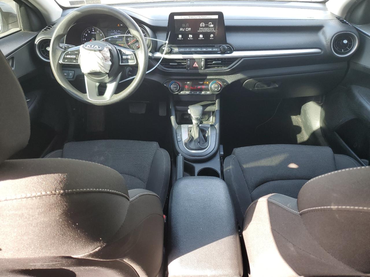 2019 Kia Forte - Image 8