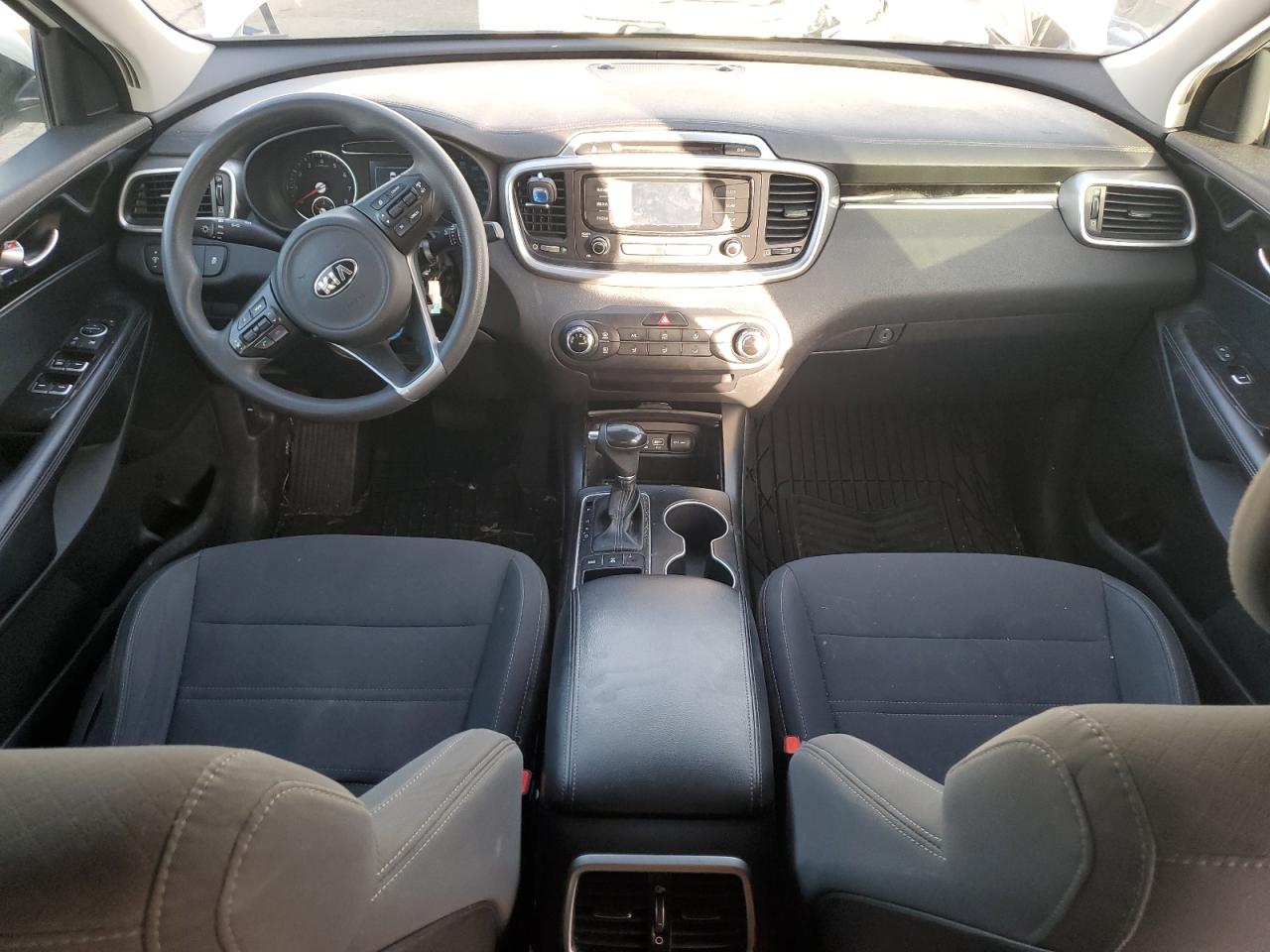 2016 Kia Sorento - Image 8