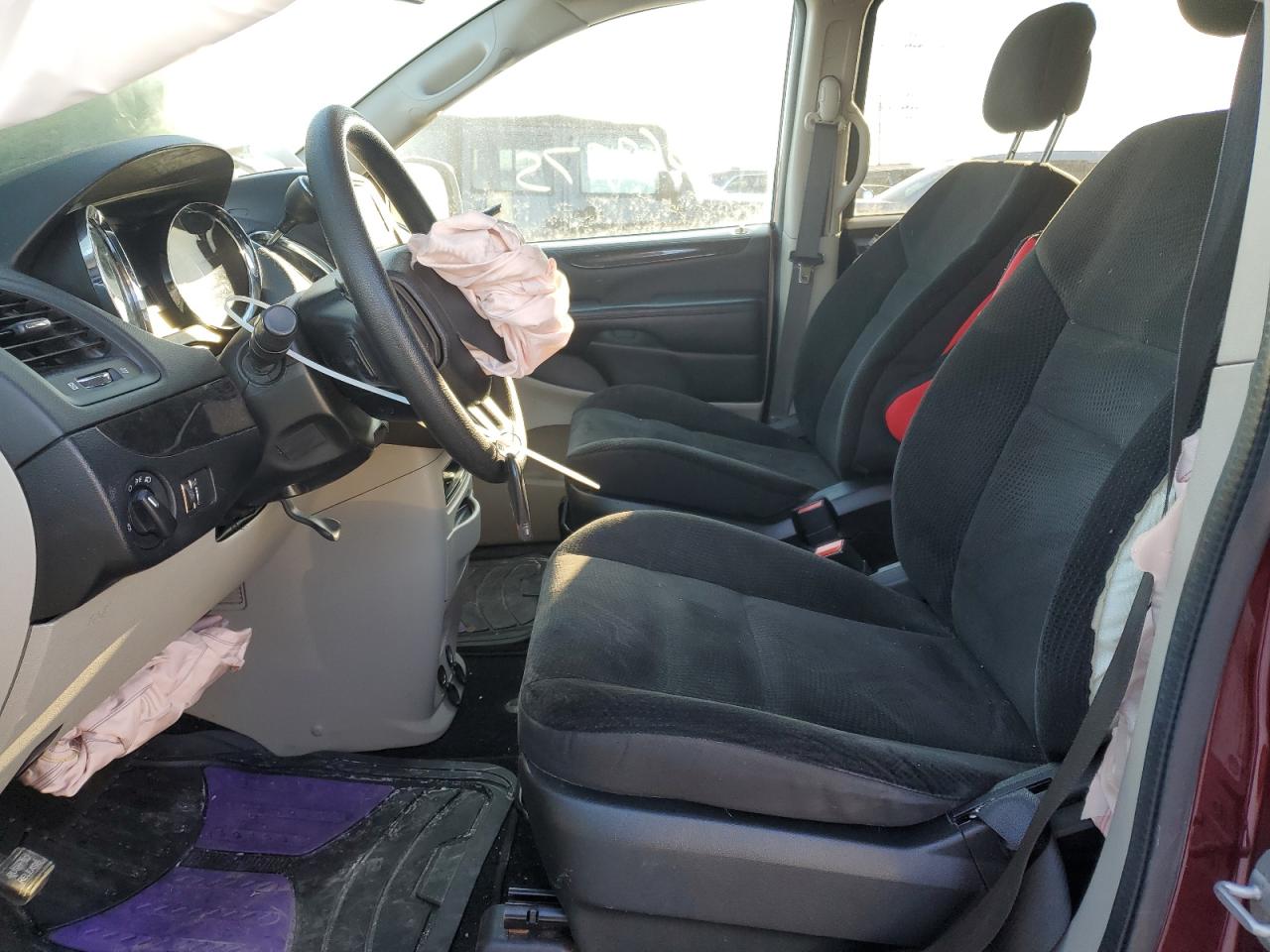 2018 Dodge Caravan - Image 7