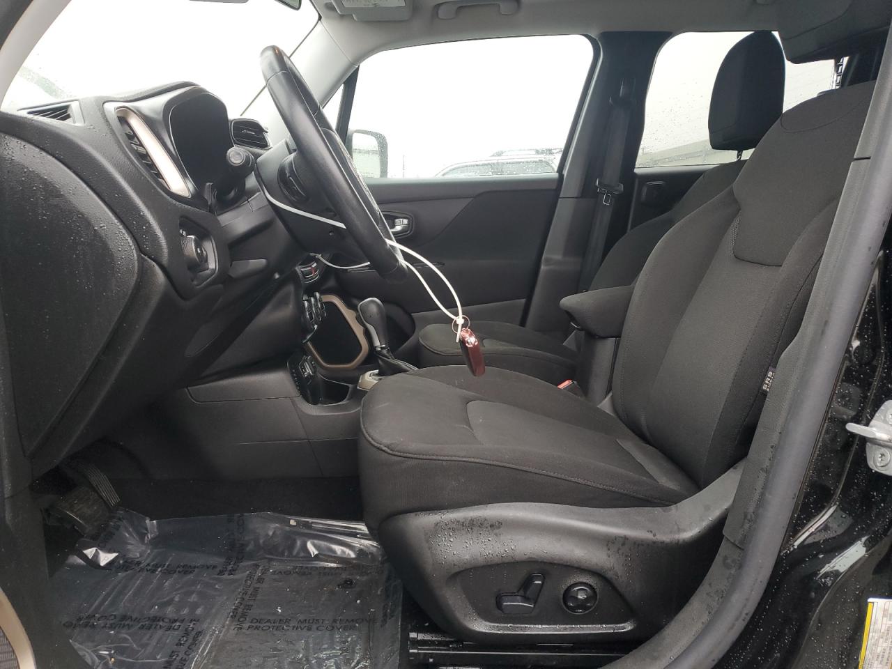 2015 Jeep Renegade - Image 7