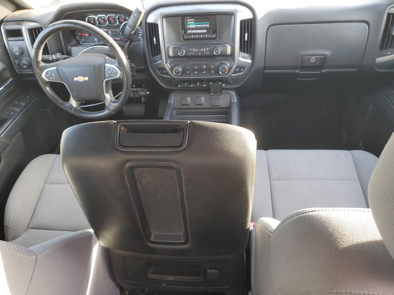 2015 Chevrolet Silverado - Image 8