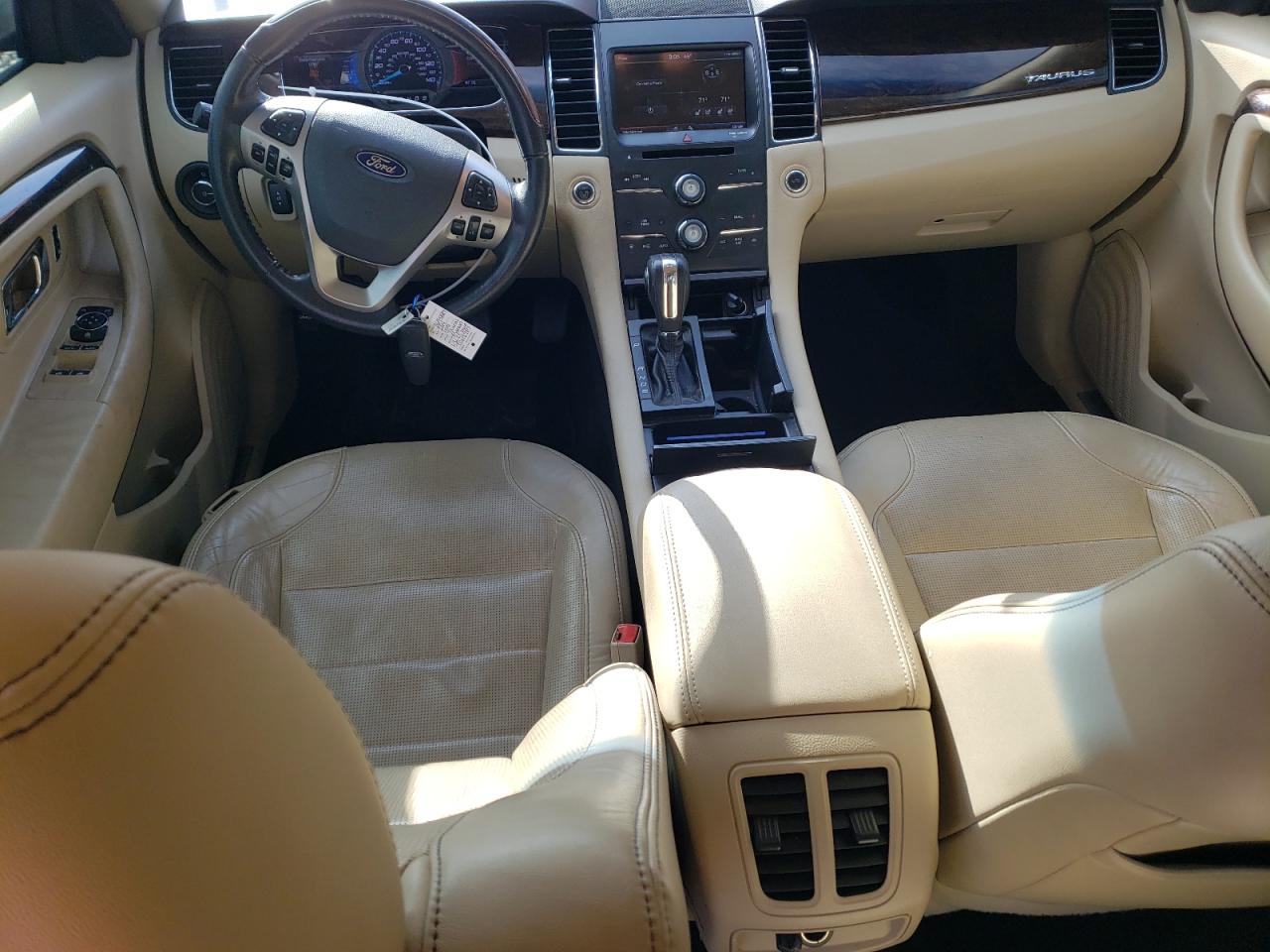 2014 Ford Taurus - Image 8