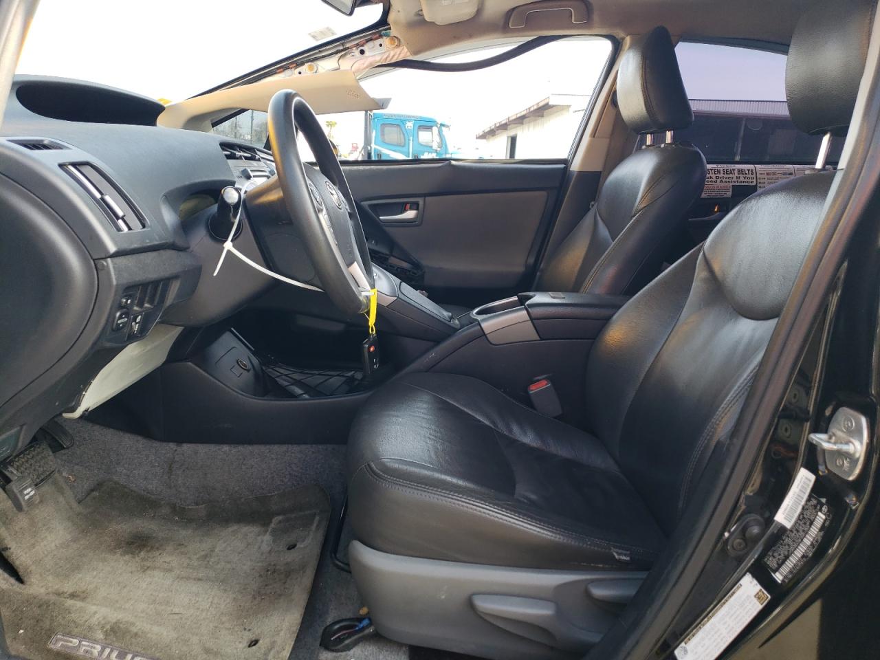 2015 Toyota Prius - Image 7
