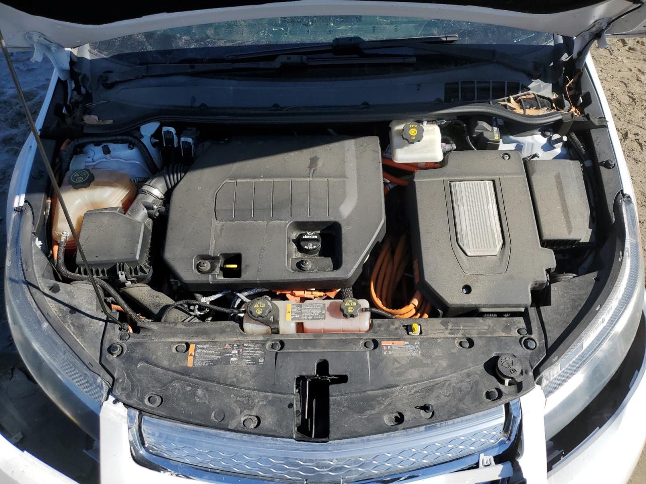 2015 Chevrolet Volt - Image 11