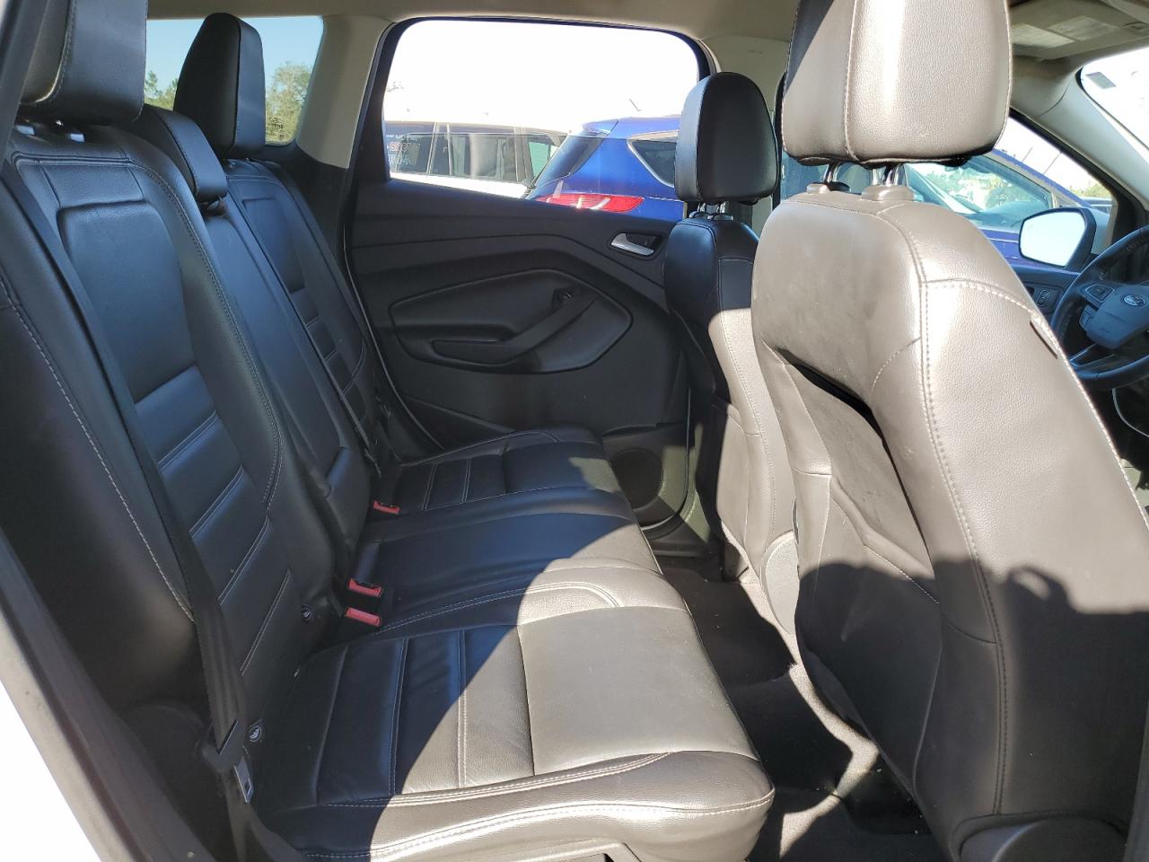 2017 Ford Escape - Image 11