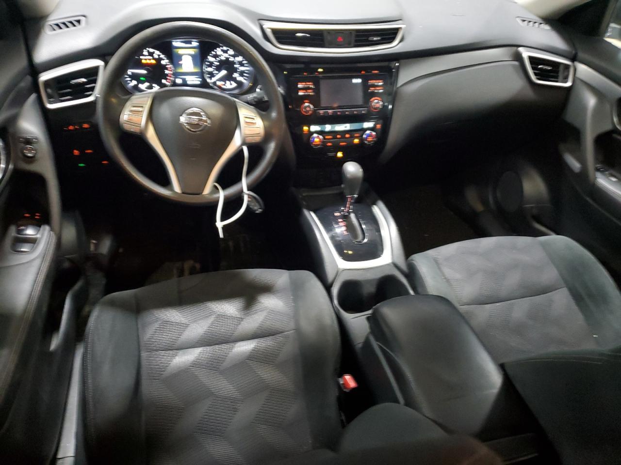2016 Nissan Rogue - Image 8