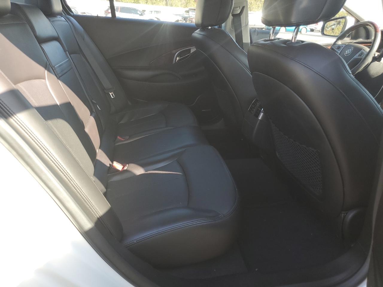 2010 Buick LaCrosse - Image 10