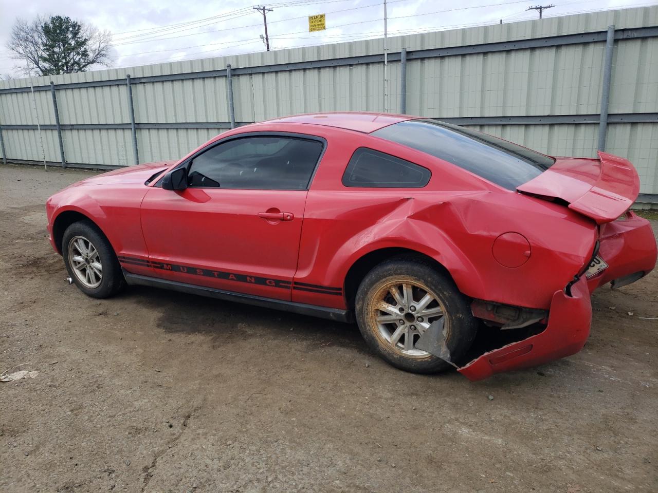 2007 Ford Mustang - Image 2