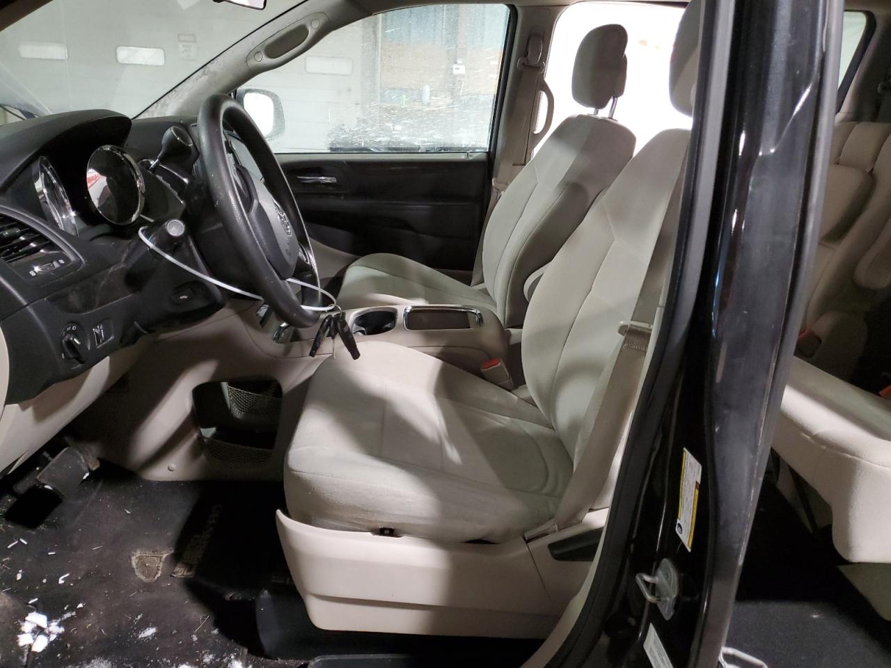 2012 Dodge Caravan - Image 7