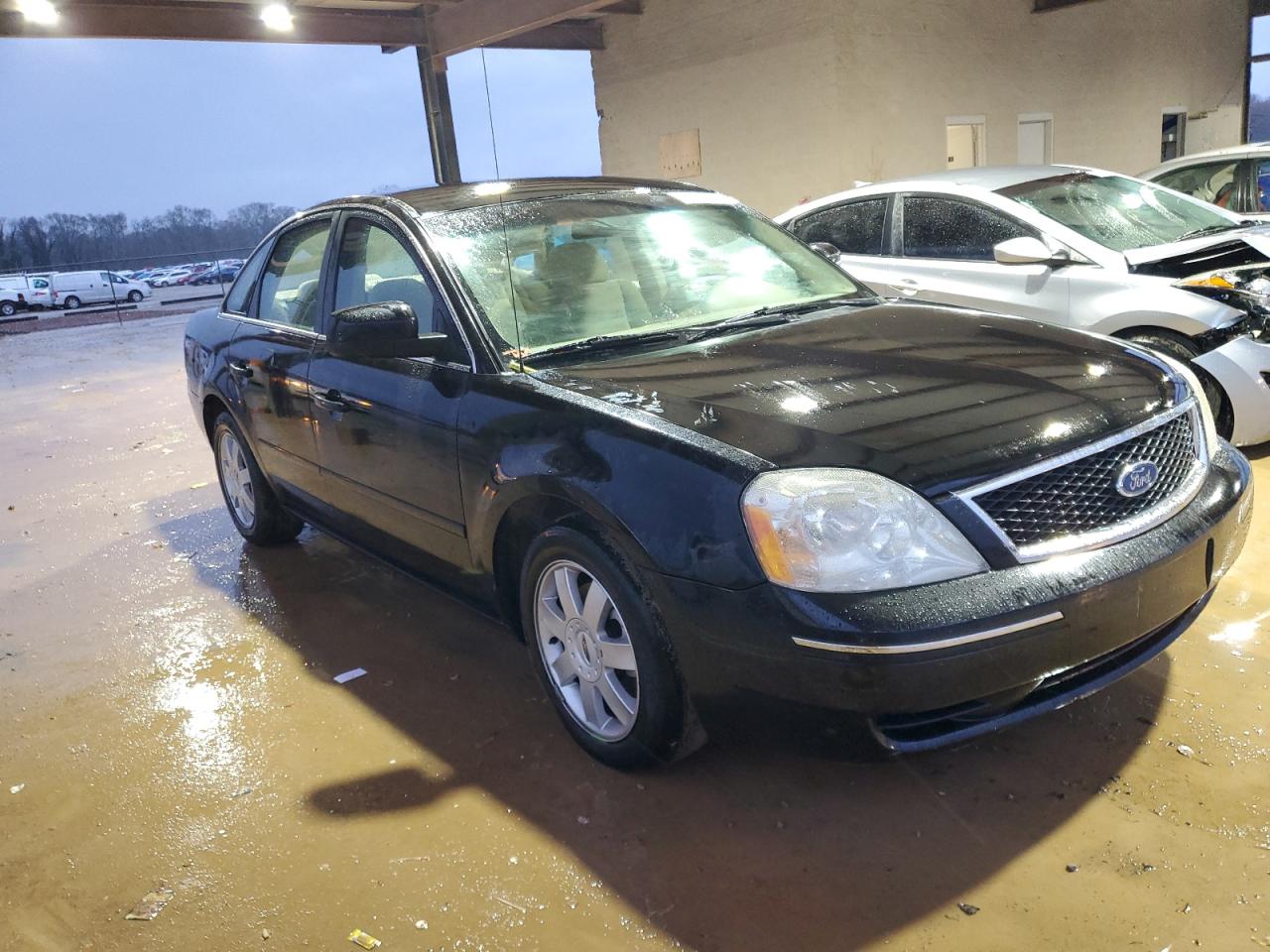 2005 Ford Five Hundred - Image 4