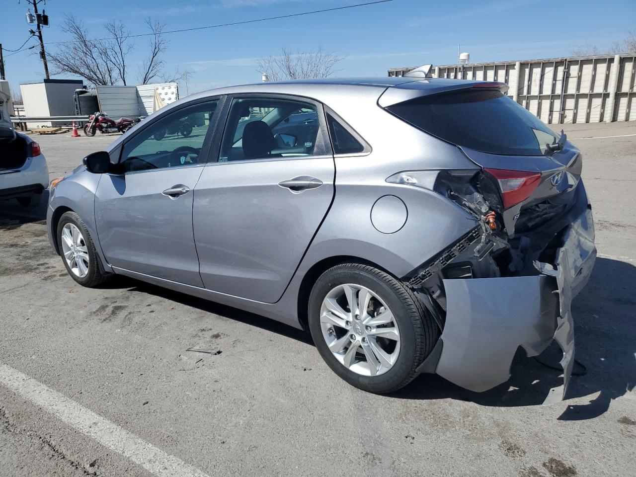 2013 Hyundai Elantra - Image 2