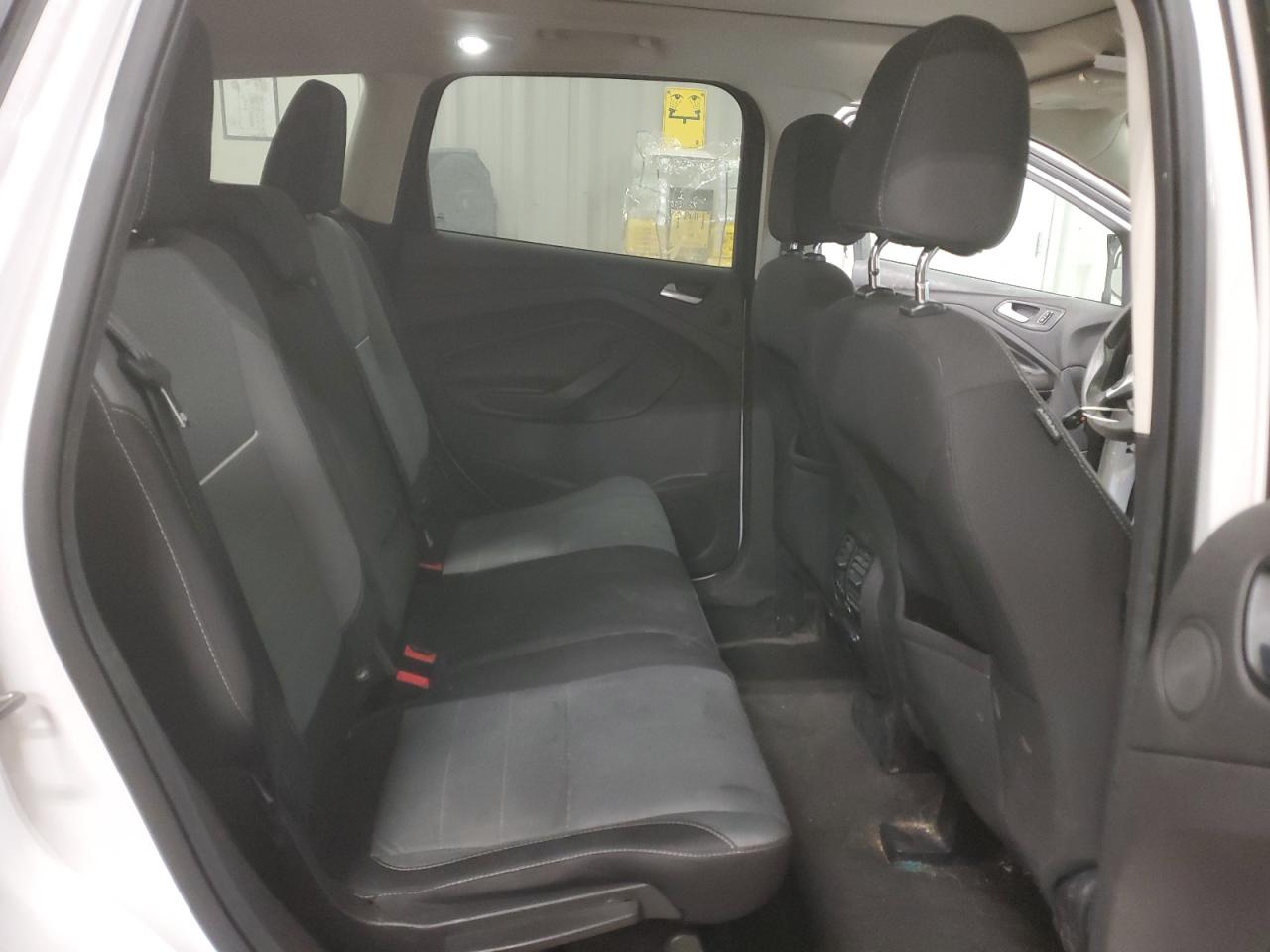 2015 Ford Escape - Image 10