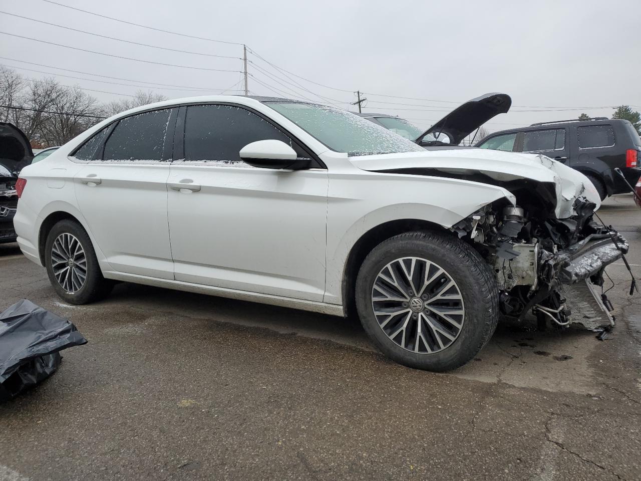 2019 Volkswagen Jetta - Image 4