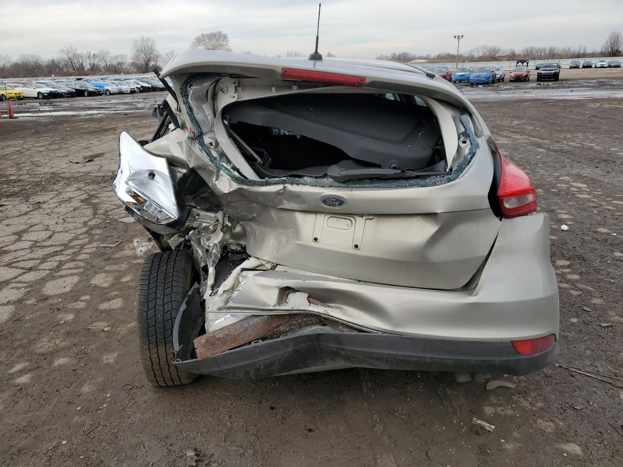 2015 Ford Focus - Image 6