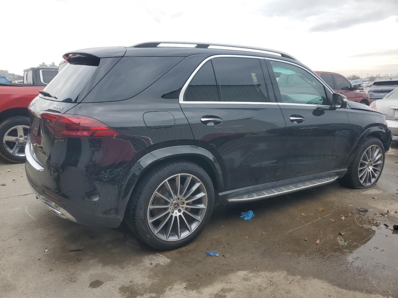 2024 Mercedes-Benz GLE - Image 3