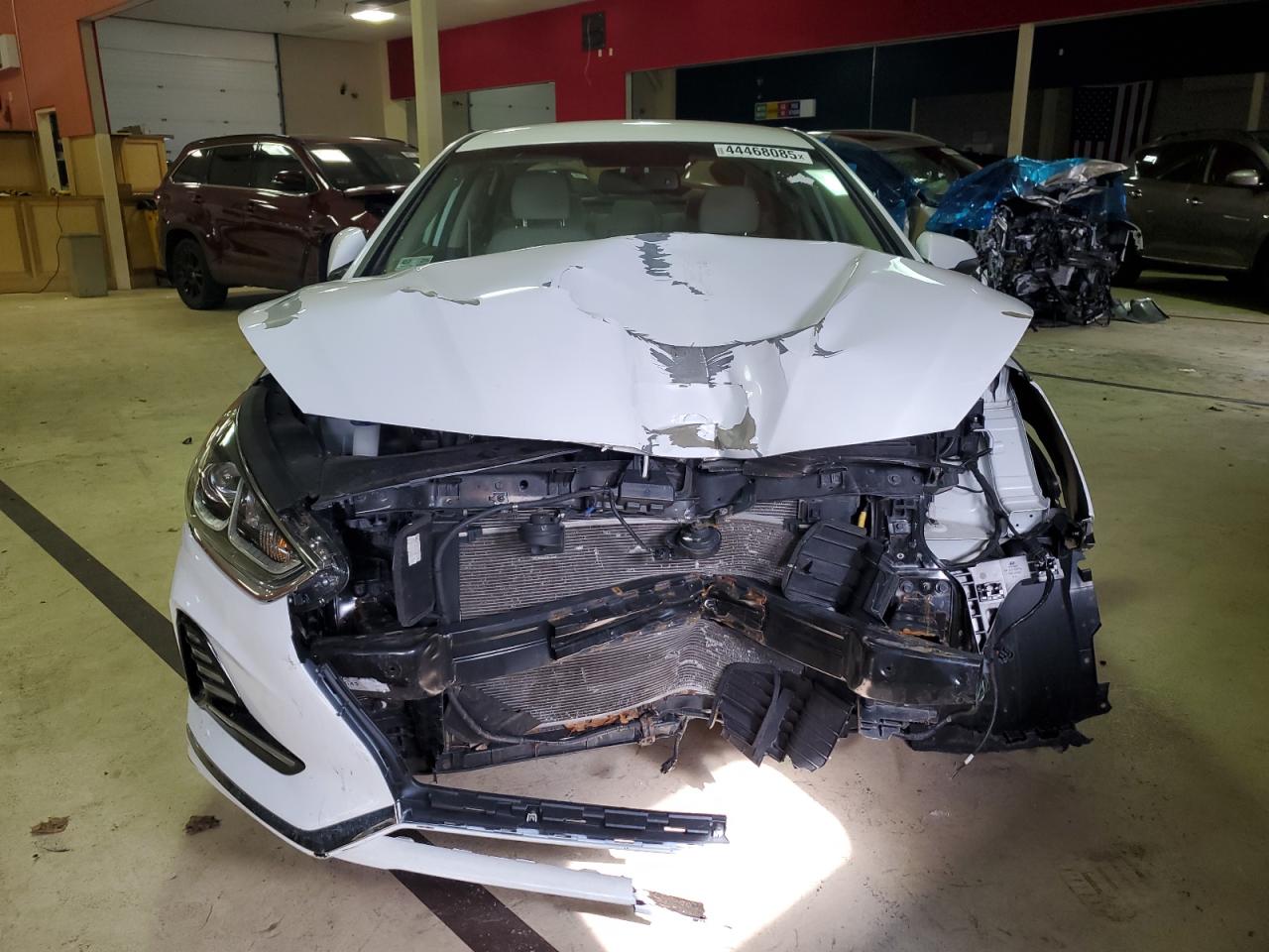 2018 Hyundai Sonata - Image 5