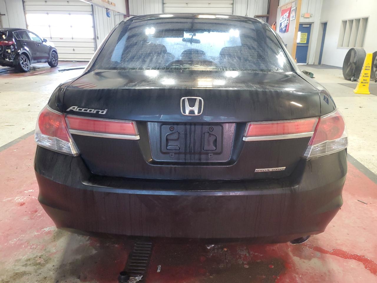 2011 Honda Accord - Image 6