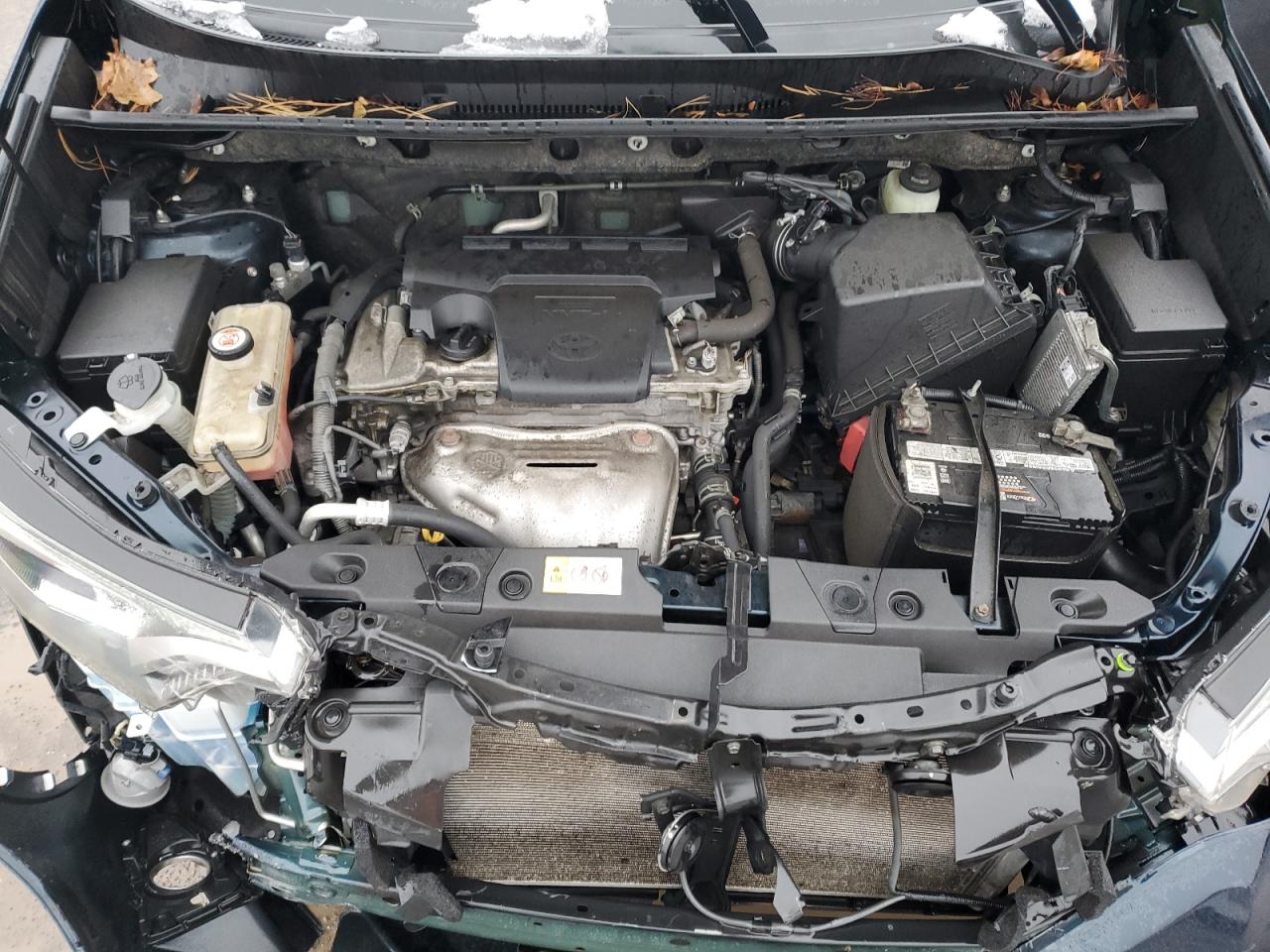 2018 Toyota RAV 4 - Image 12