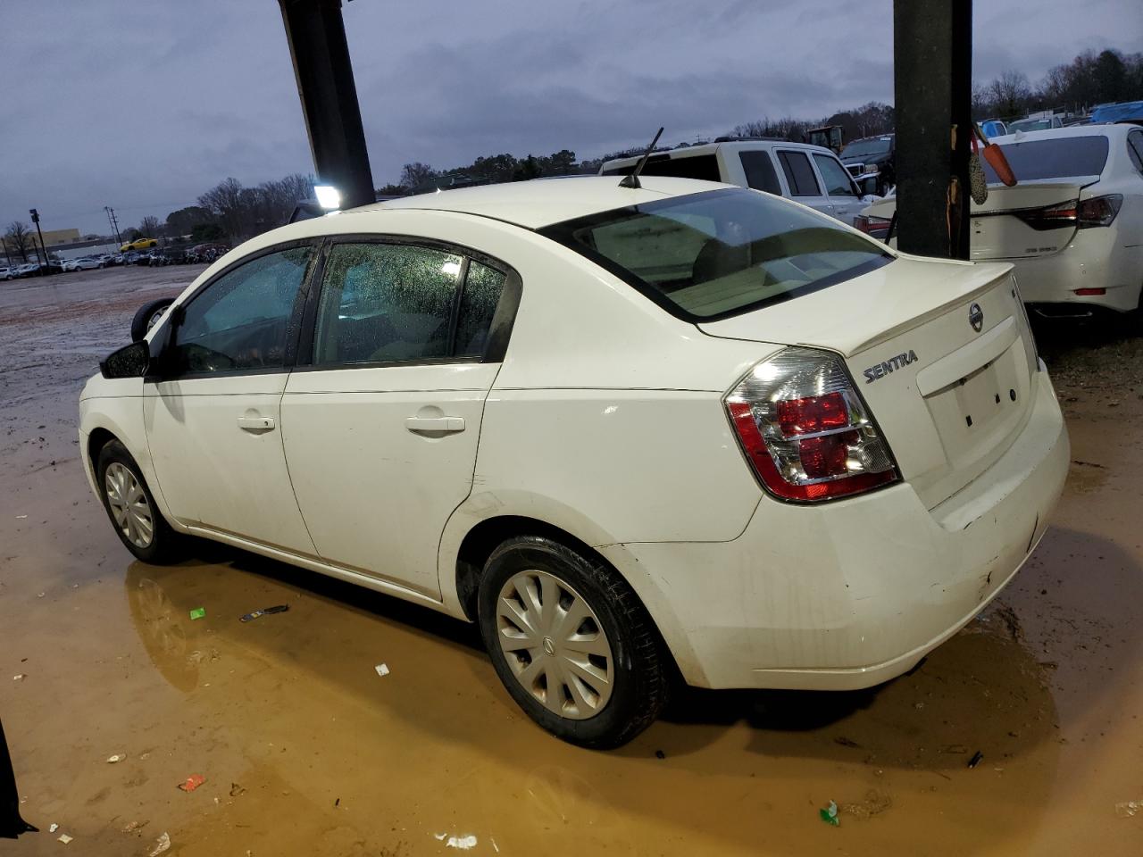 2009 Nissan Sentra - Image 2