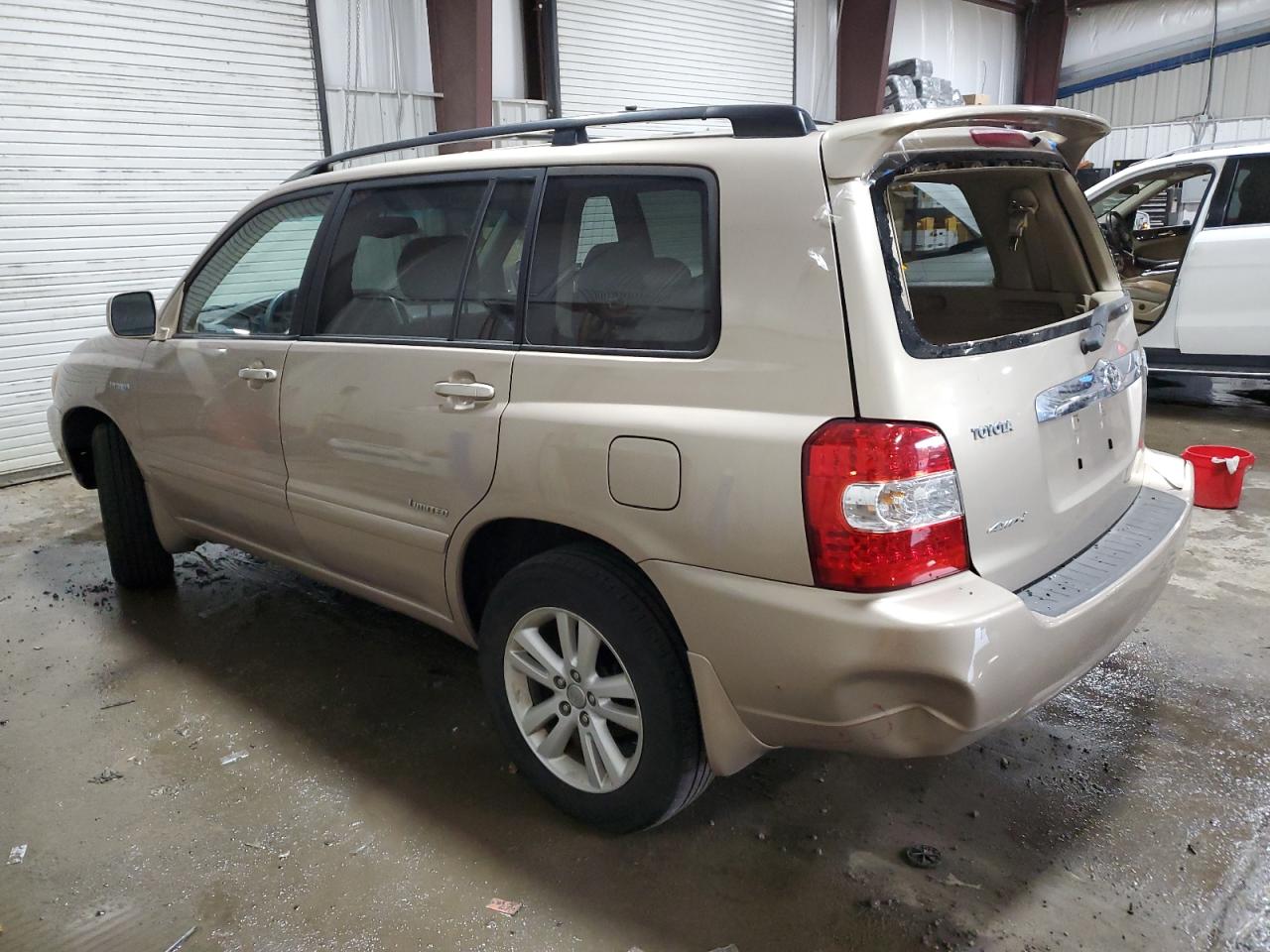 2006 Toyota Highlander - Image 2