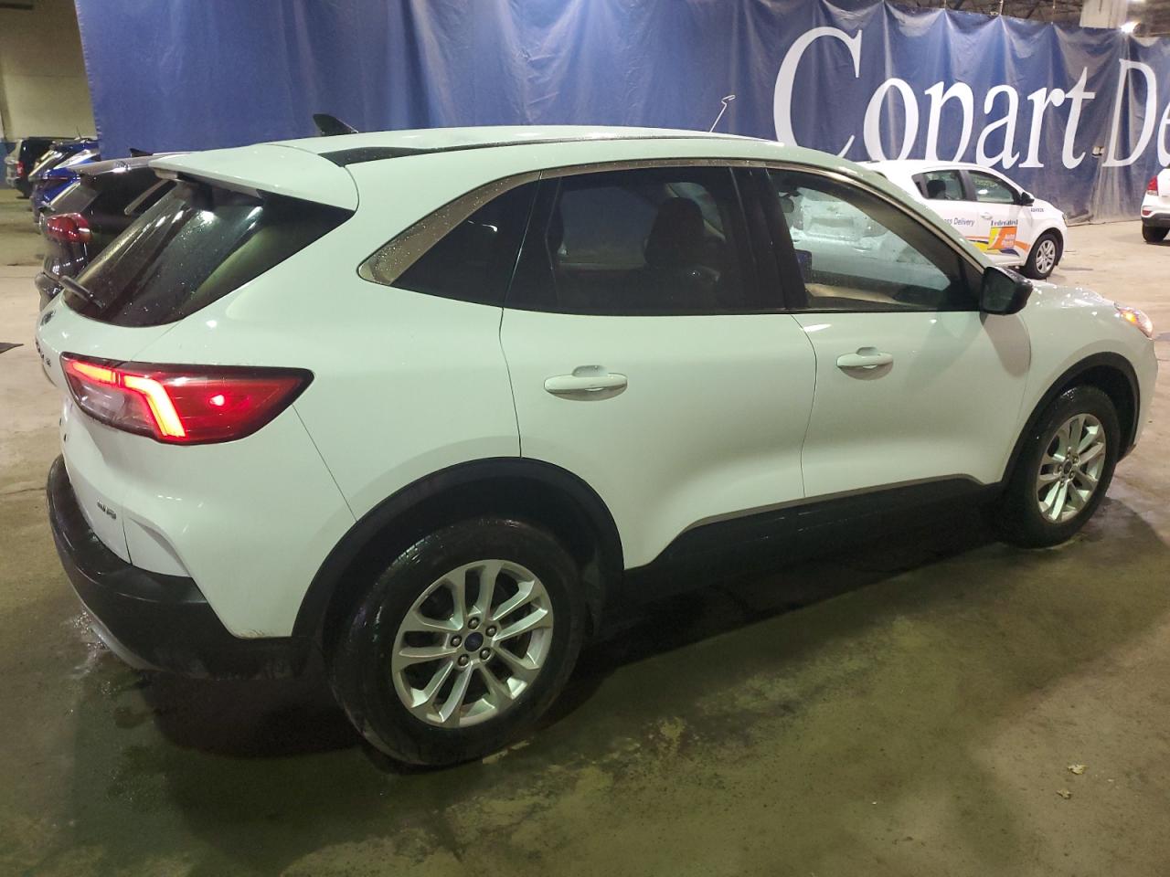 2022 Ford Escape - Image 3