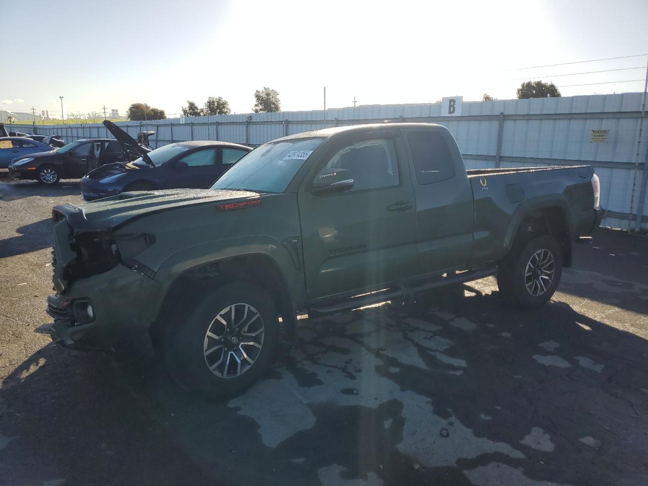 VIN: 3TYRZ5CN5NT021758 2022 TOYOTA TACOMA
