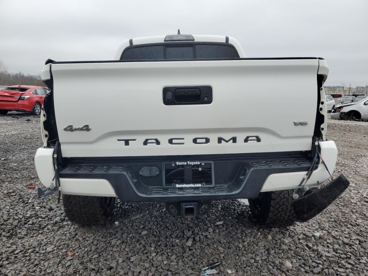 2017 Toyota Tacoma - Image 6