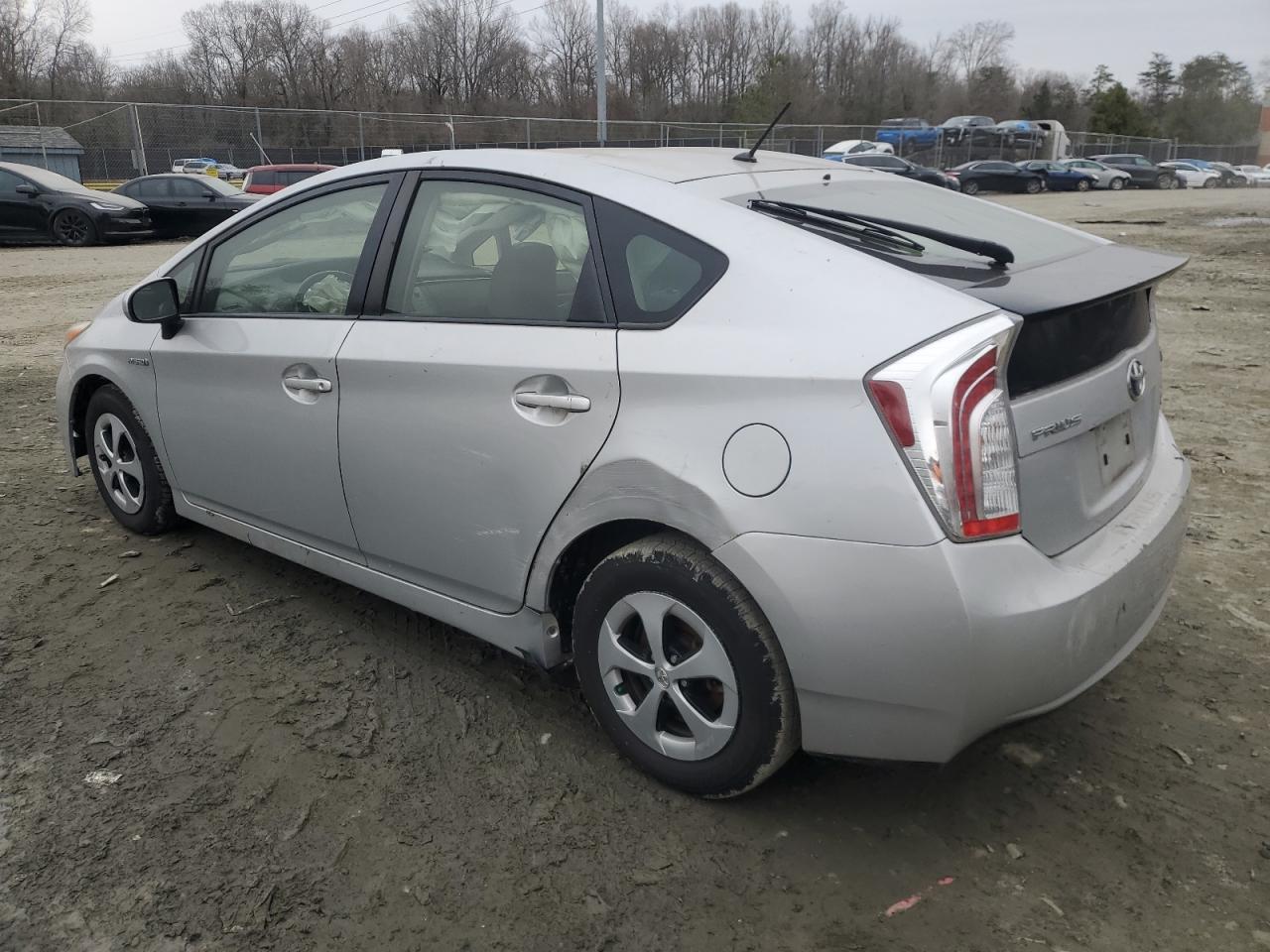 2015 Toyota Prius - Image 2
