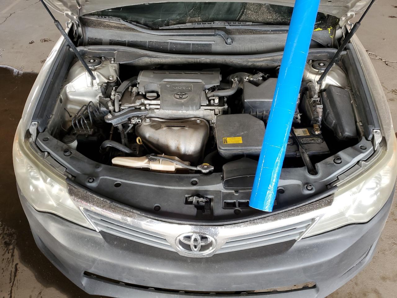 2014 Toyota Camry - Image 11