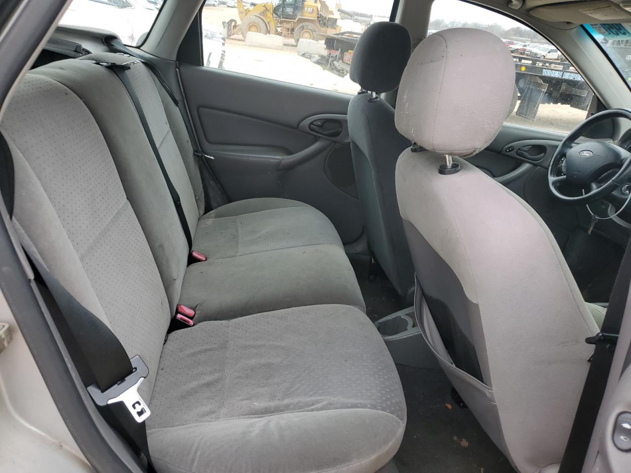 2004 Ford Focus - Image 10