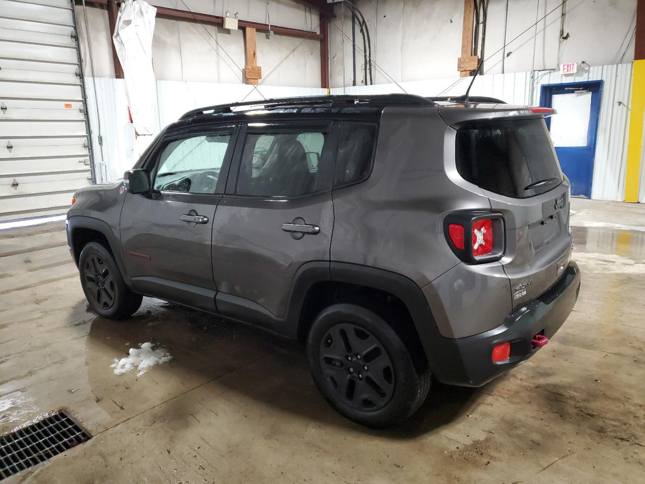 2018 Jeep Renegade - Image 2