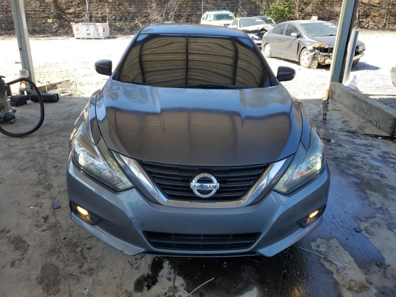 2016 Nissan Altima - Image 5