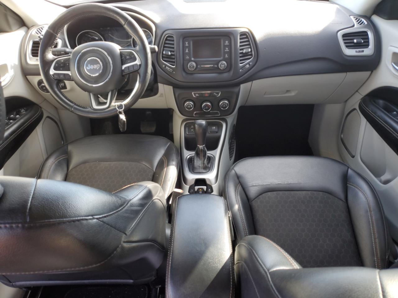 2018 Jeep Compass - Image 8